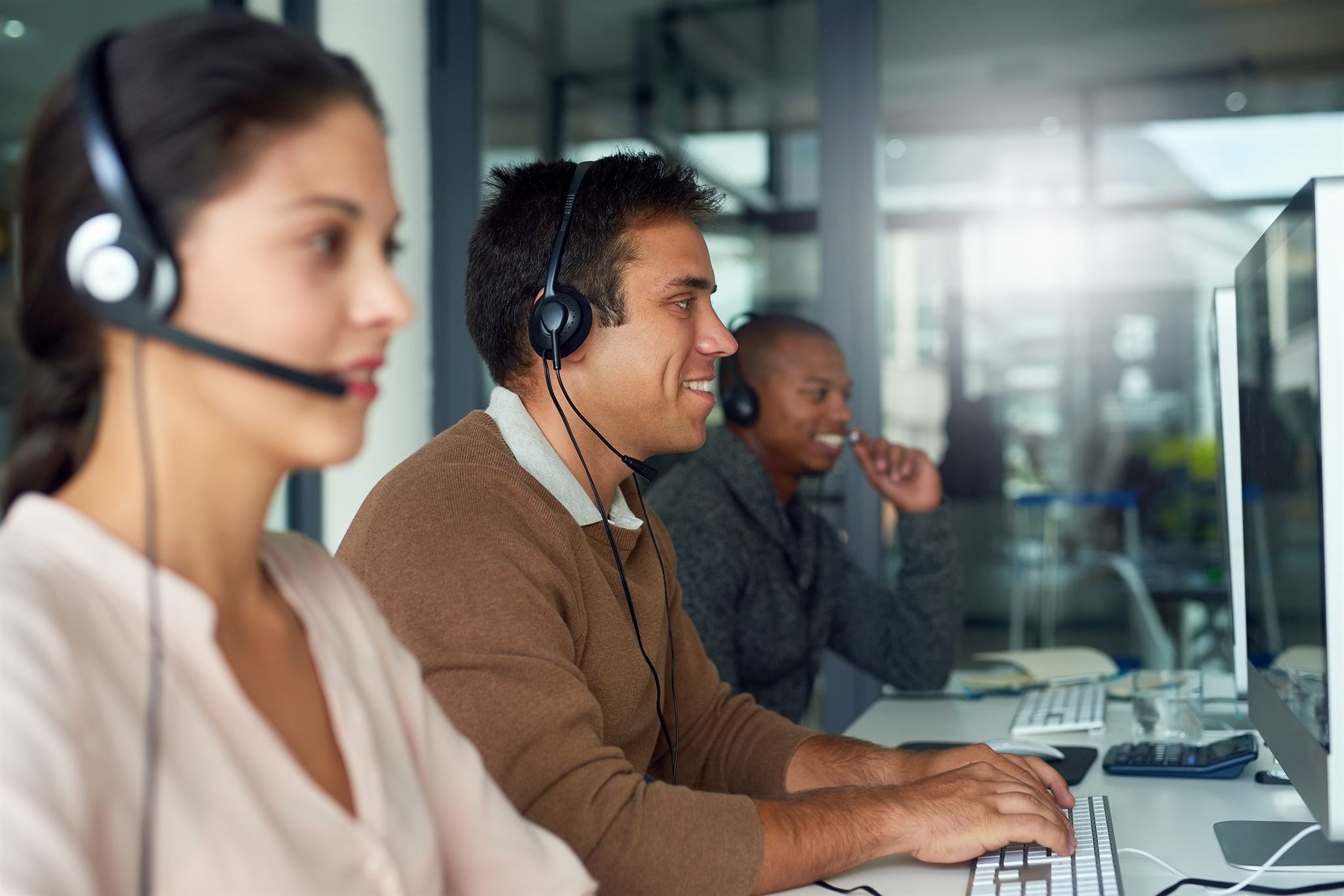 Support Team am Telefon